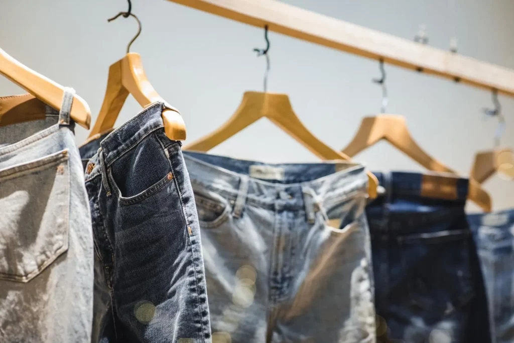 I 10 migliori jeans economici da uomo da acquistare nel 2022